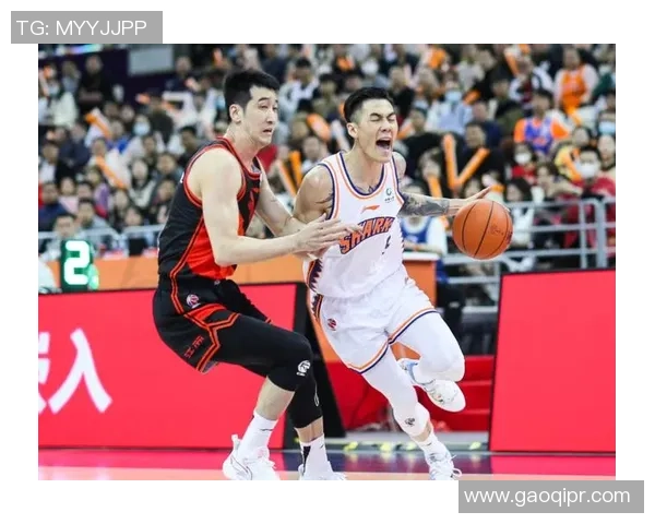 刘铮的奋斗人生：从篮球场到职场的精彩转变与成长故事