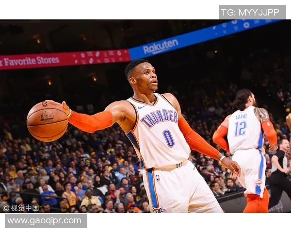 勇士与雷霆激战回顾新浪直播录像精彩瞬间全记录 勇士与雷霆激战回顾新浪直播录像精彩瞬间全记录