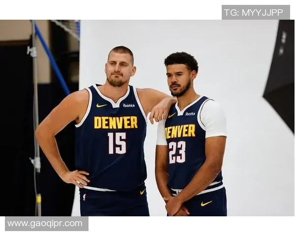 卡梅隆约翰逊:从新秀到明星球员的成长之路与未来展望 卡梅隆约翰逊:从新秀到明星球员的成长之路与未来展望